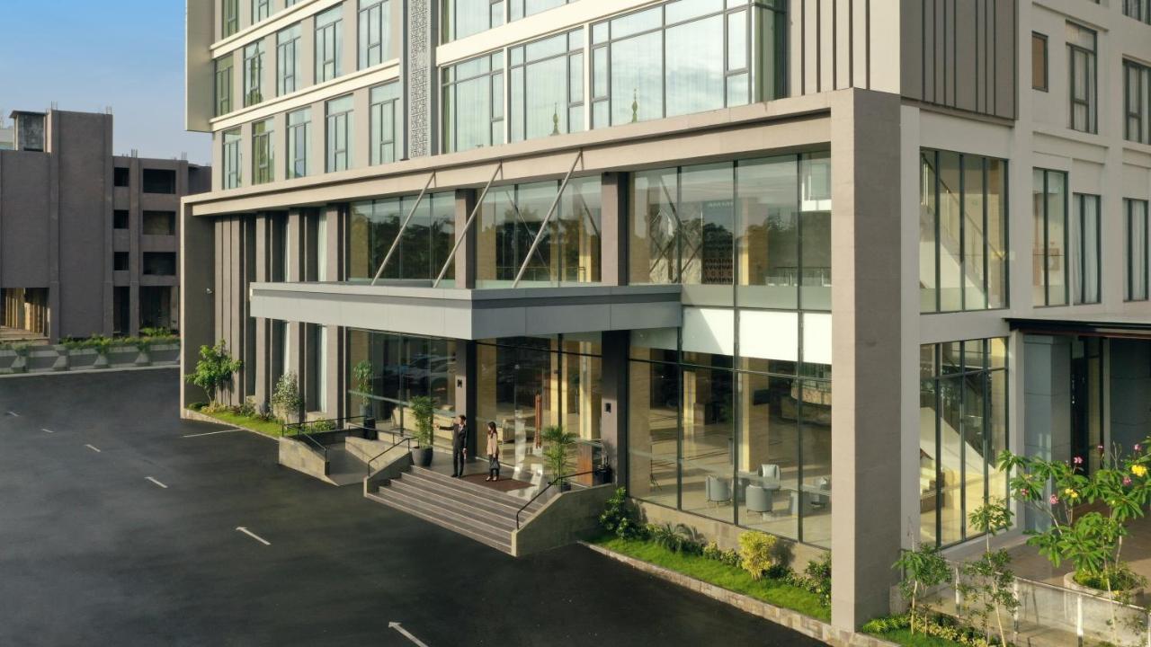 Hotel Santika Batam エクステリア 写真